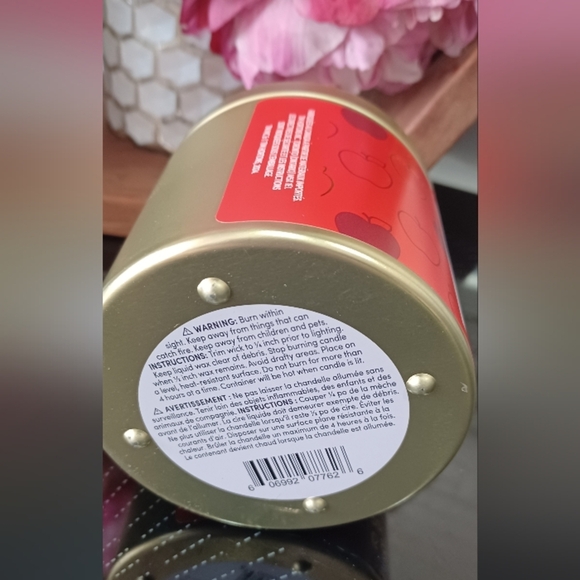 Tim Horton’s Apple Fritter Soy Wax Blend Scented Candle 10oz - Picture 5 of 6